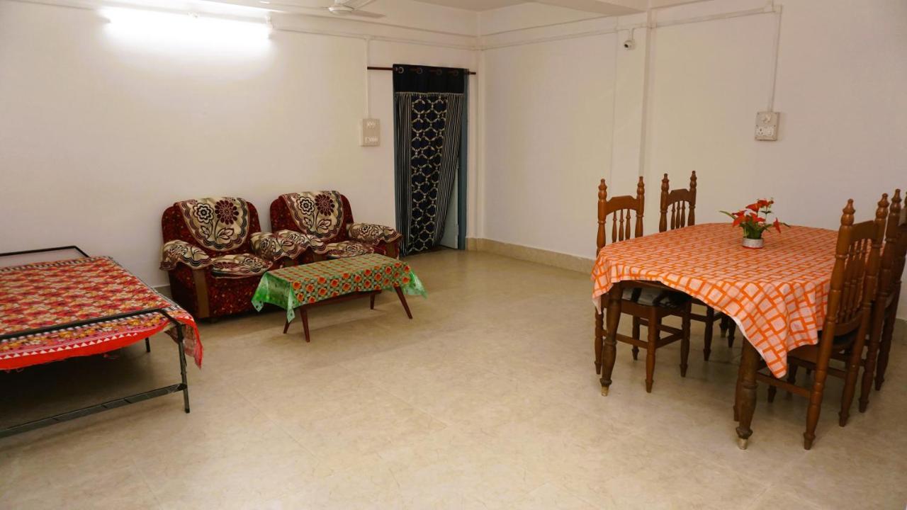 Taj Residency Holiday Homestay -Entire 1Bhk & 2Bhk Private Apartments -Call 767Ooo54Oo Jorhāt Eksteriør billede